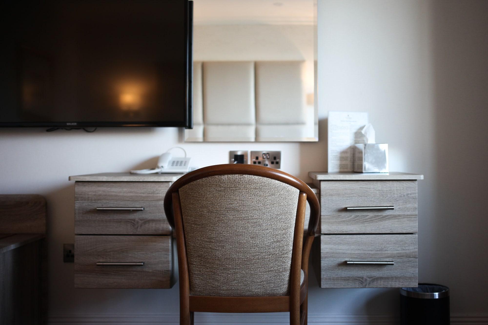 Kiltimagh Park Hotel Ngoại thất bức ảnh