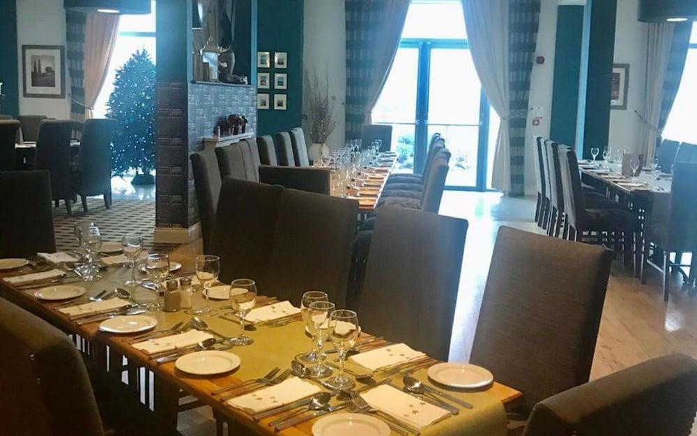 Kiltimagh Park Hotel Ngoại thất bức ảnh